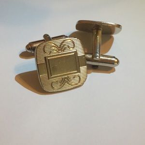 Vintage  Art Deco Cufflinks  Gold With Design